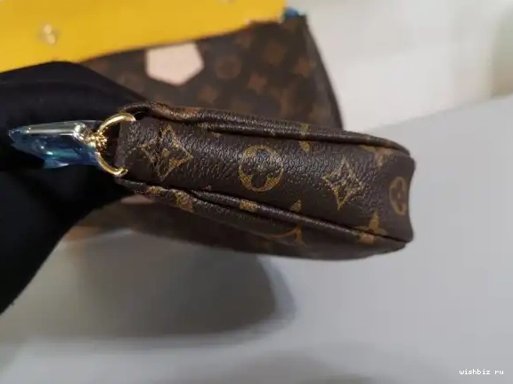 WIS DIGITAL VUITTON POCHETTE EXCHANELUSIVE MULTI PRELAUNCH LOUIS ACCESSOIRES - 0517